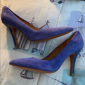 New Coach Blue/purple suede pumps size 6.5